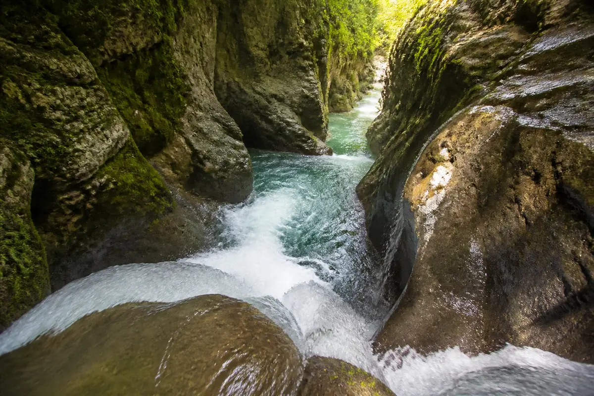 Canyon d’Angon : le spot incontournable de canyoning près d’Annecy