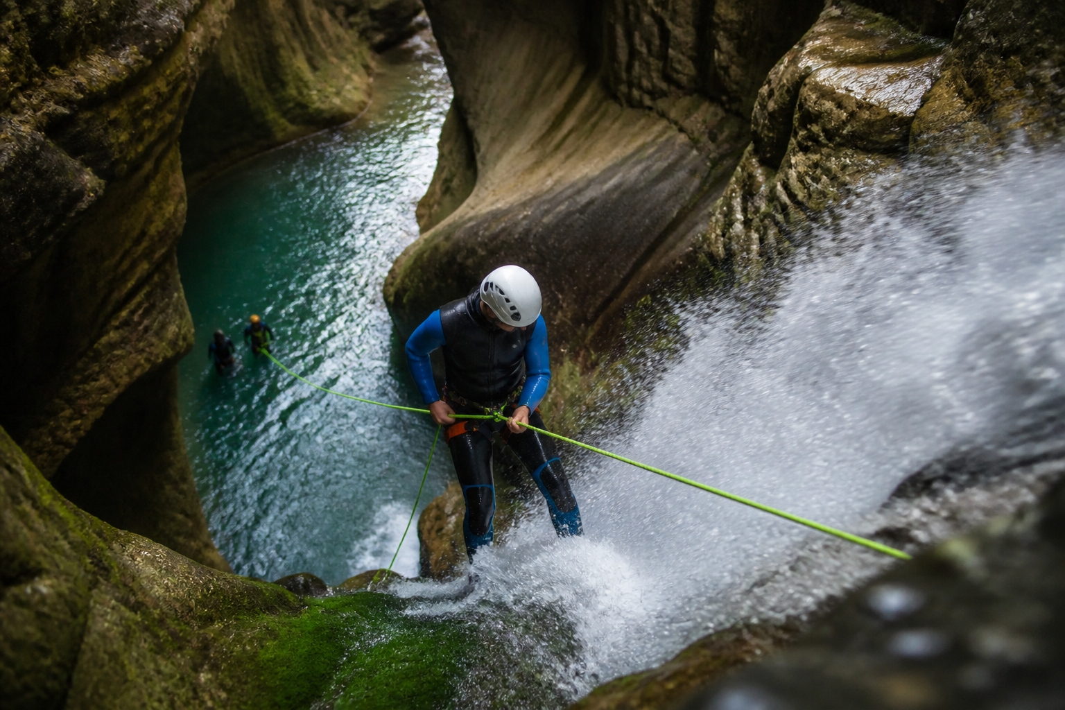 Le canyoning : guide complet pour débuter et progresser